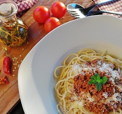 pratik bolonez sosu tarifi - bolonez sosu nasıl yapılır